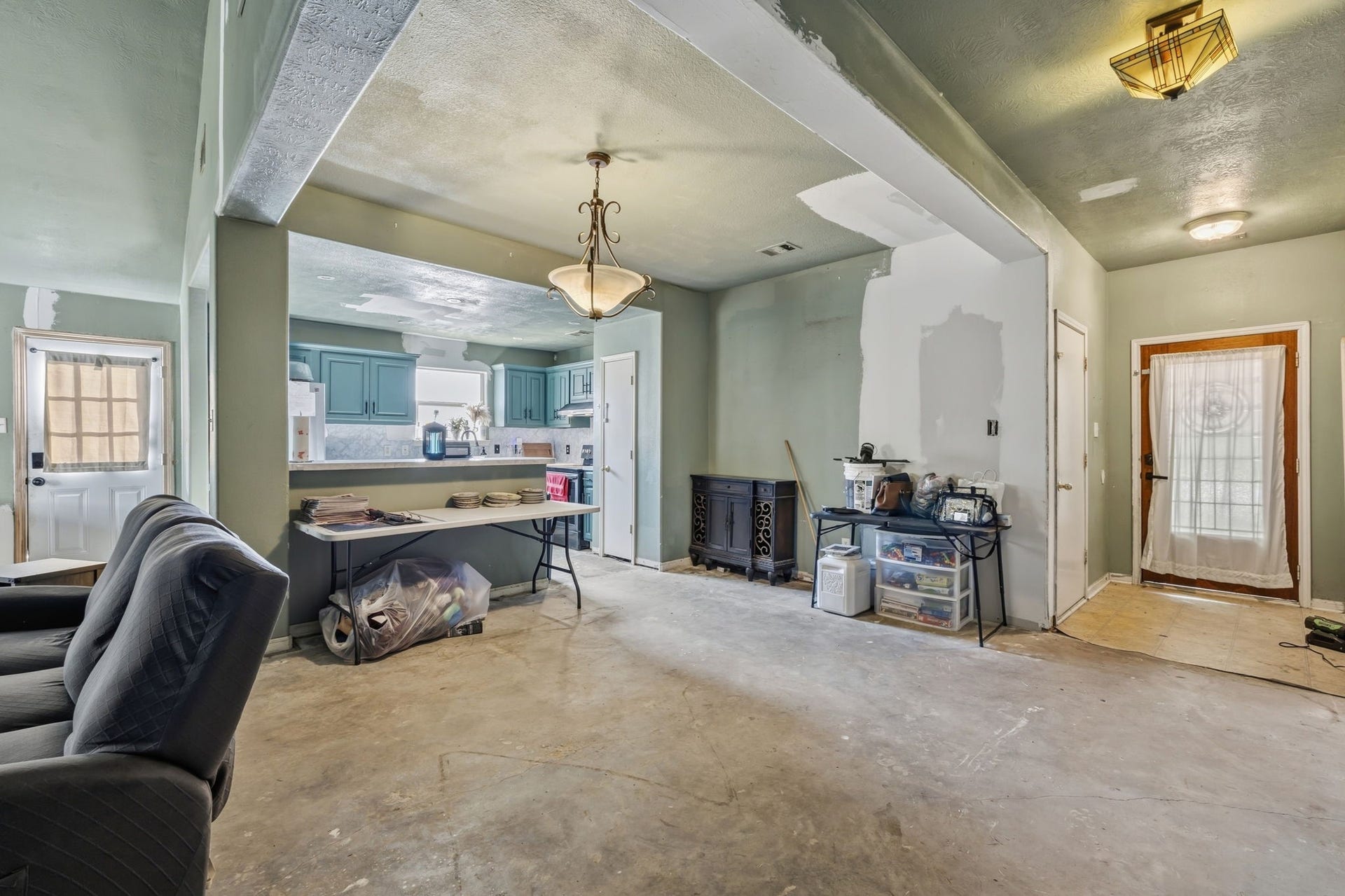 16205 Sun View Lane, Conroe, TX 77302