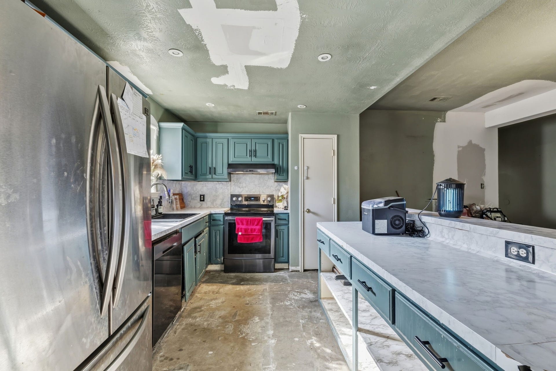 16205 Sun View Lane, Conroe, TX 77302