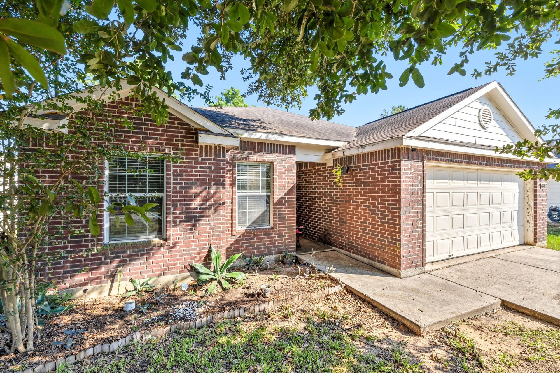 16205 Sun View Lane, Conroe, TX 77302