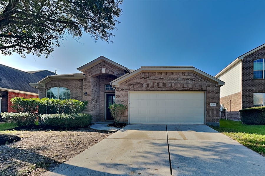 Property photo for 21542 Kings Bend Drive, Kingwood, TX