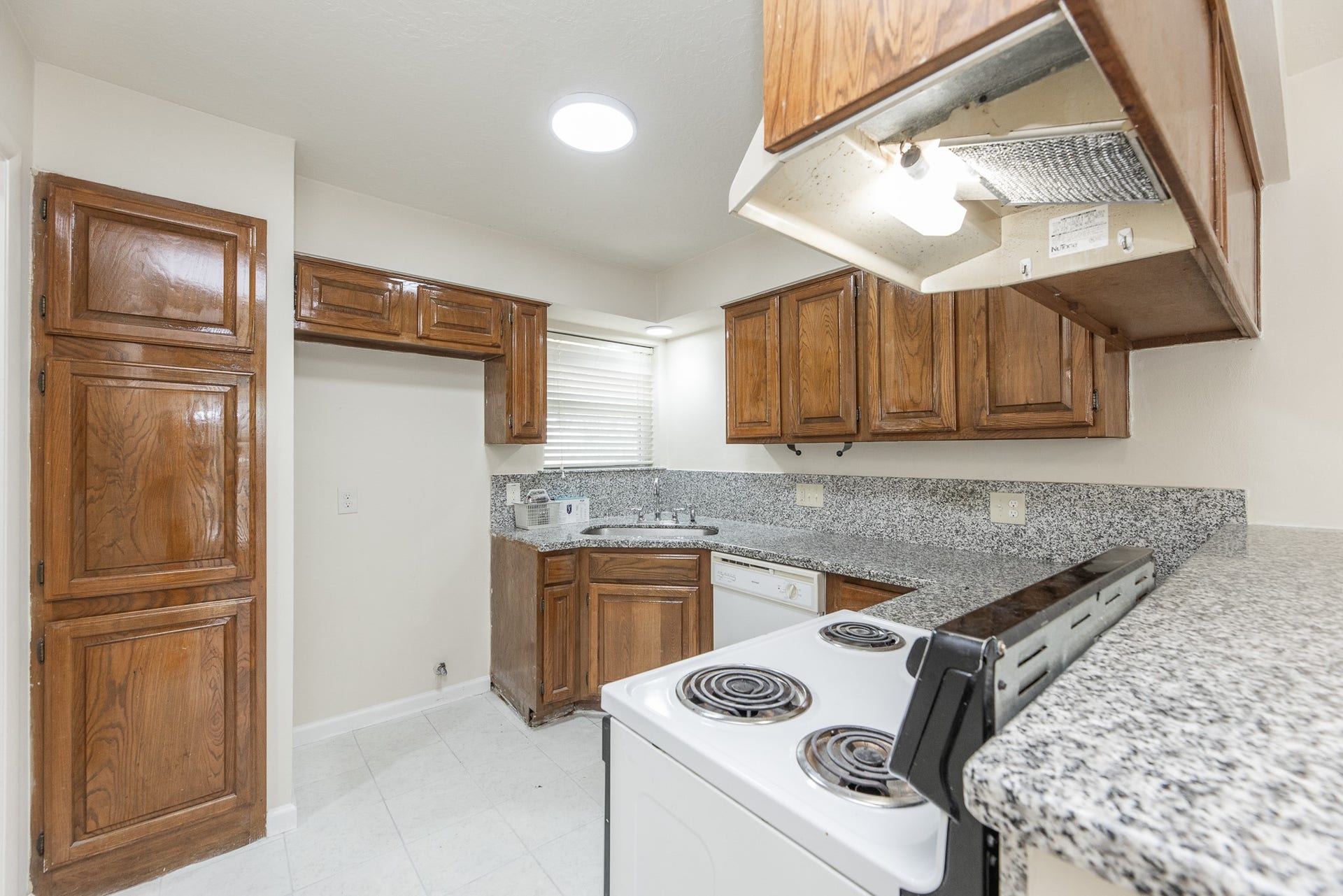 10810 Sugar Hill Drive, Houston, TX 77042 10810 Sugar Hill Drive, Houston, TX 77042
