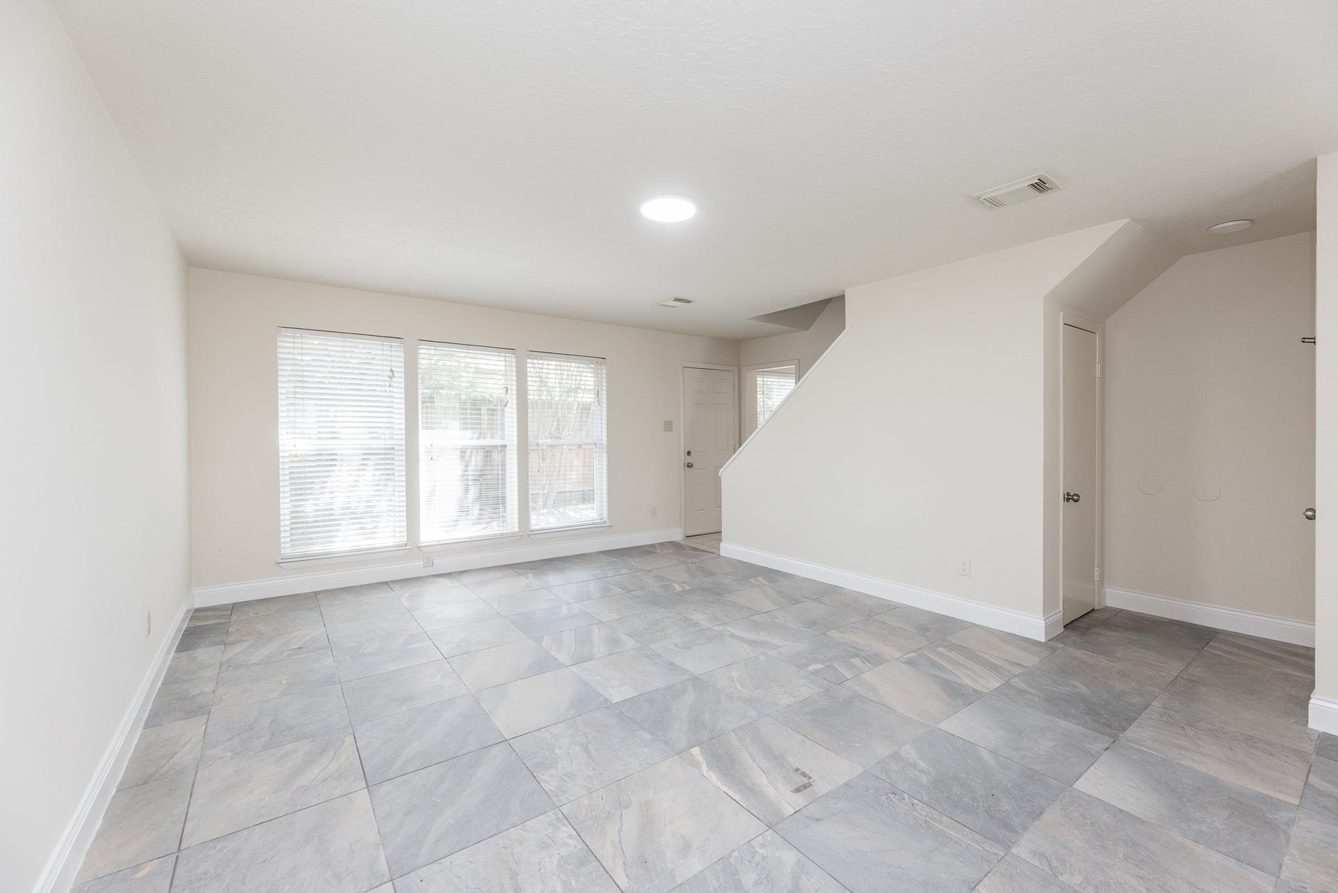 10810 Sugar Hill Drive, Houston, TX 77042 10810 Sugar Hill Drive, Houston, TX 77042