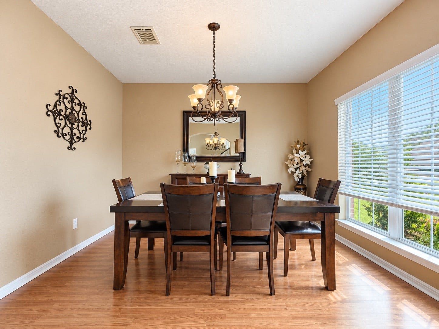 105 Kevin Court, La Porte, TX 77571 105 Kevin Court, La Porte, TX 77571