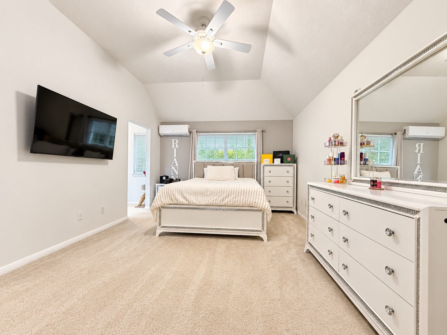 105 Kevin Court, La Porte, TX 77571 105 Kevin Court, La Porte, TX 77571