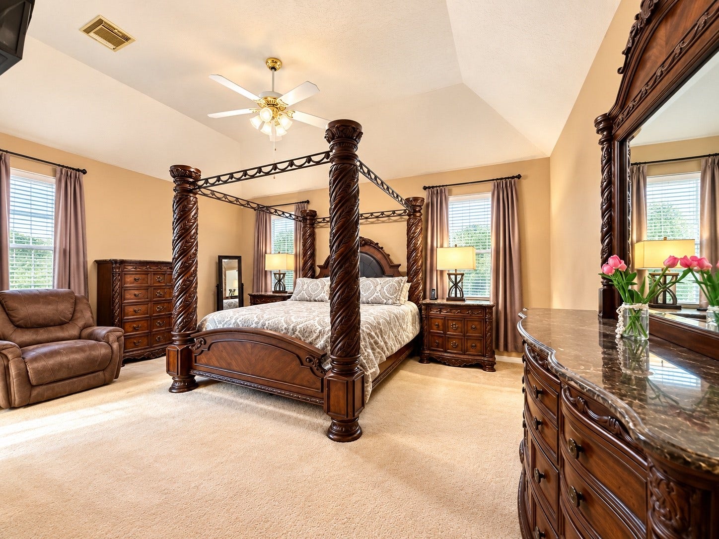 105 Kevin Court, La Porte, TX 77571 105 Kevin Court, La Porte, TX 77571