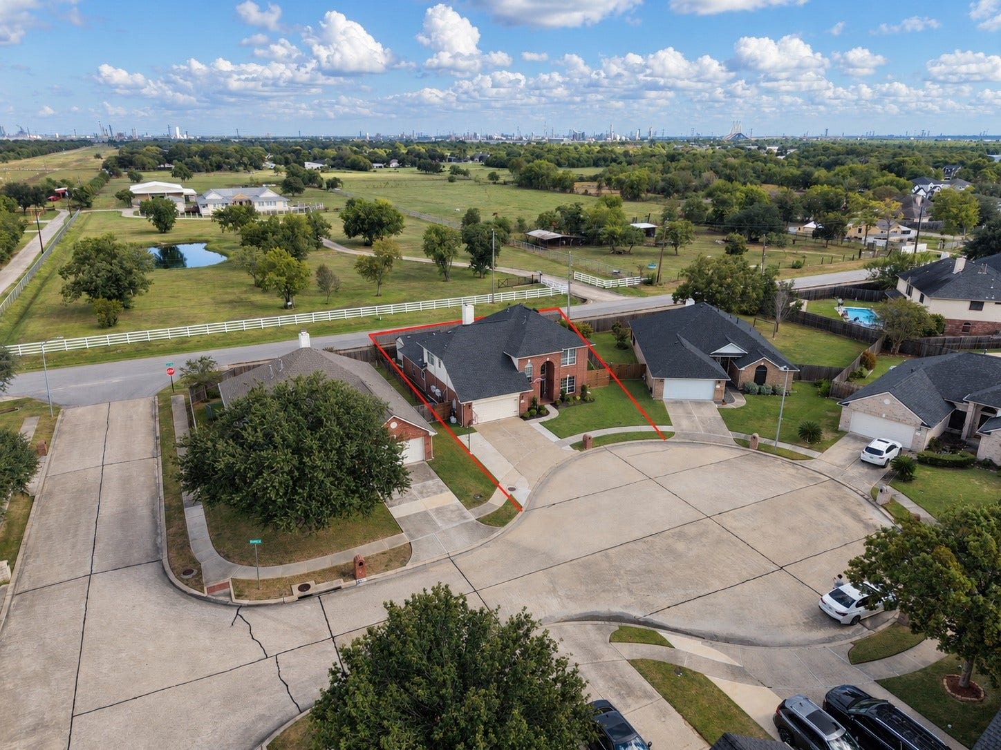 105 Kevin Court, La Porte, TX 77571 105 Kevin Court, La Porte, TX 77571