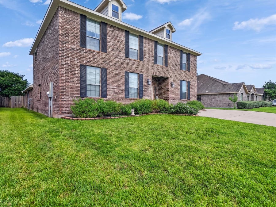 Property photo for 2209 Cochise Trail, League City, TX