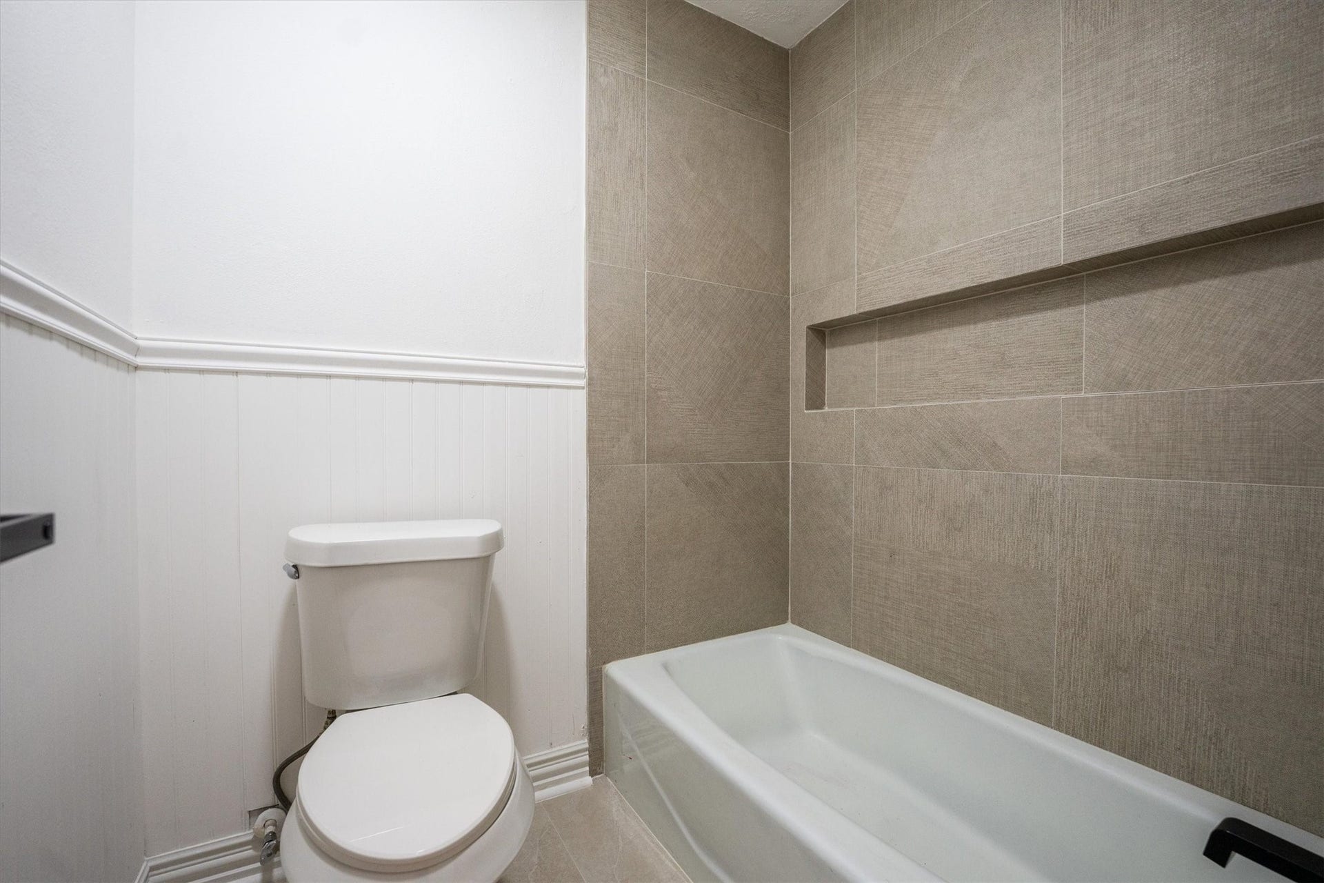 11611 Pinyon Place, The Woodlands, TX 77380 11611 Pinyon Place, The Woodlands, TX 77380