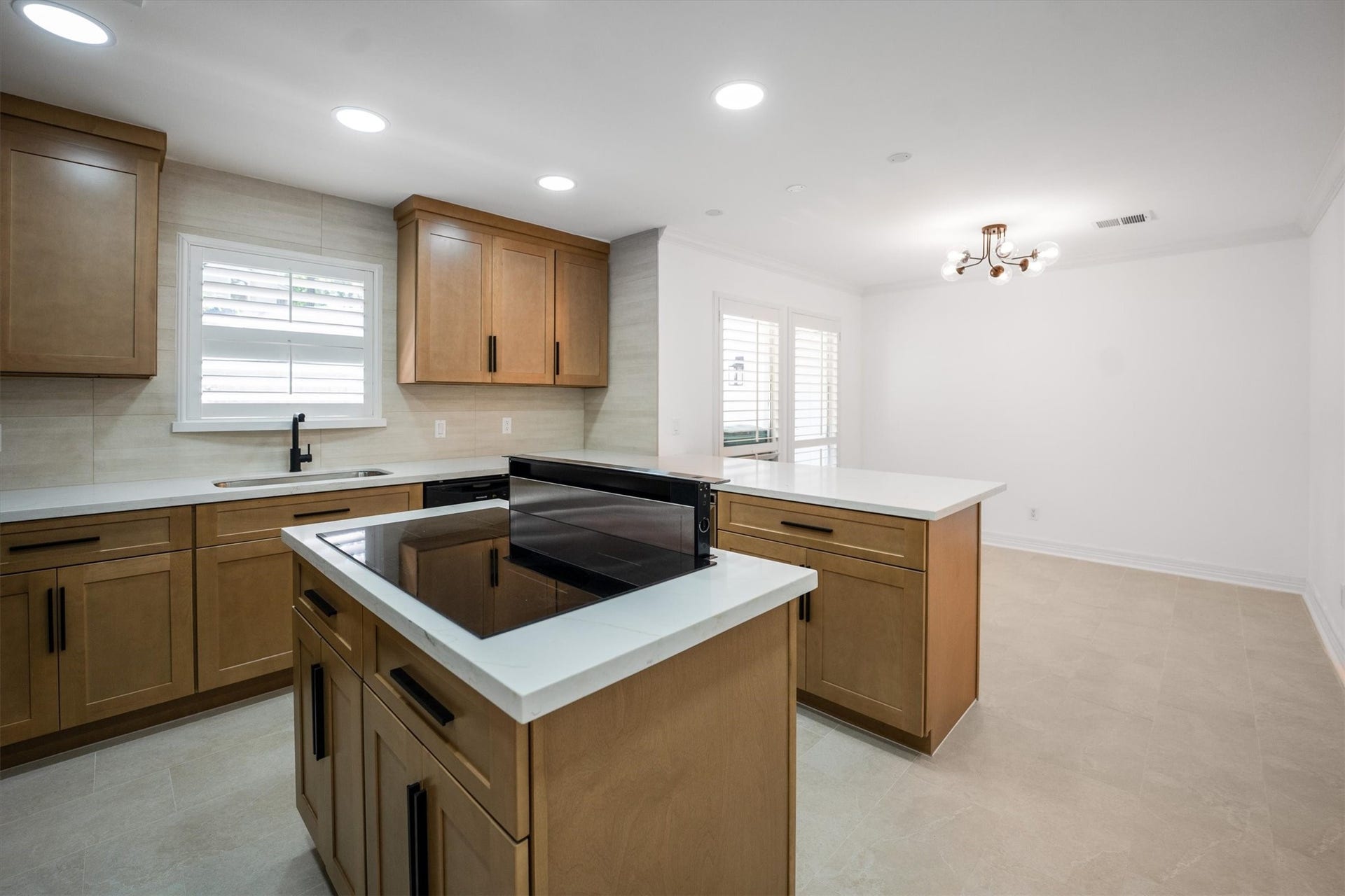 11611 Pinyon Place, The Woodlands, TX 77380 11611 Pinyon Place, The Woodlands, TX 77380
