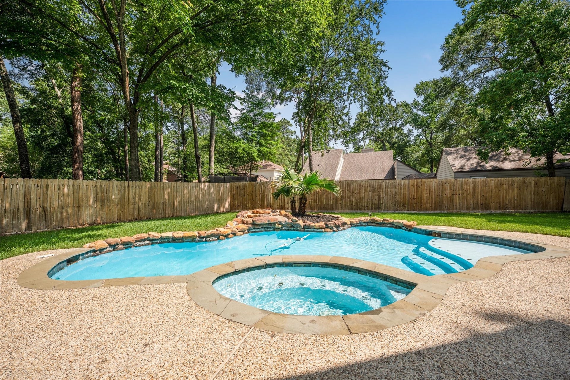 11611 Pinyon Place, The Woodlands, TX 77380 11611 Pinyon Place, The Woodlands, TX 77380
