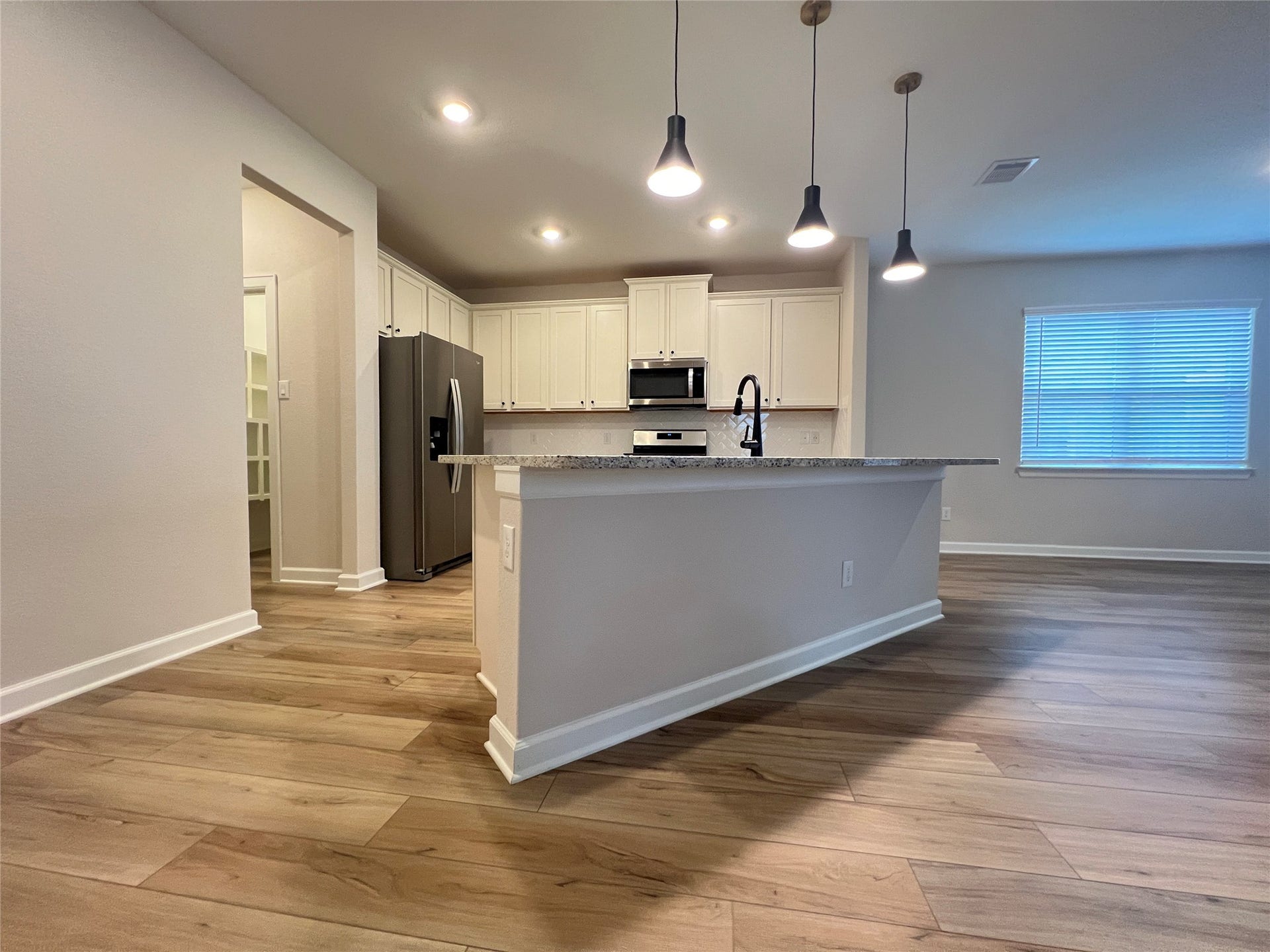 3077 Sunmoon Lane, Katy, TX 77493 3077 Sunmoon Lane, Katy, TX 77493