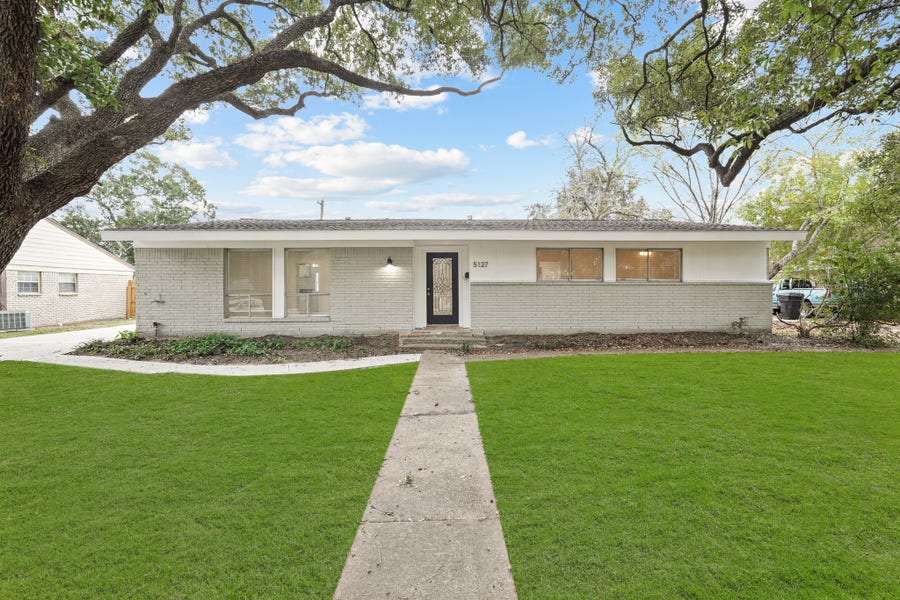 Property photo for 5127 W Bellfort Avenue, Houston, TX