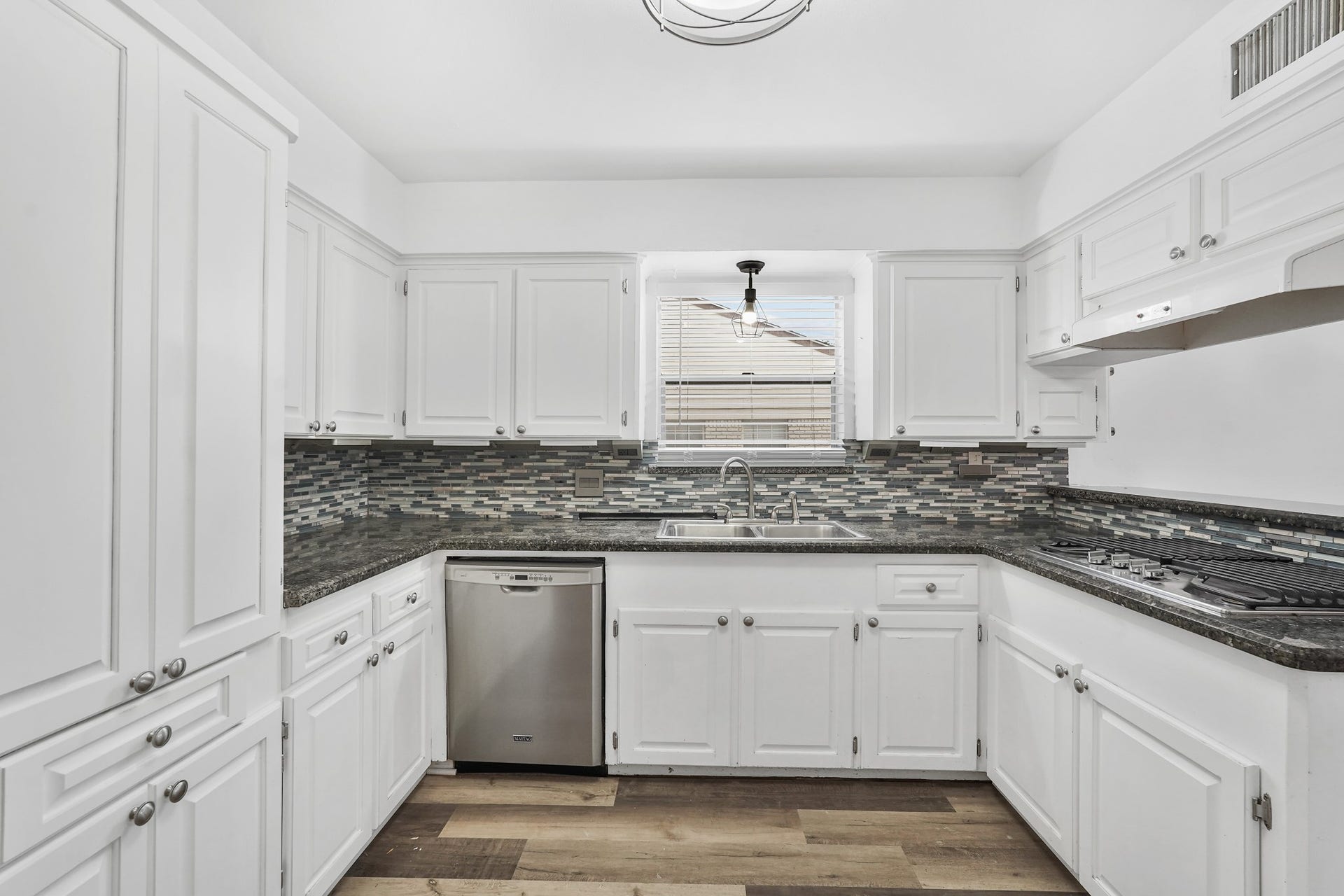5127 W Bellfort Avenue, Houston, TX 77035