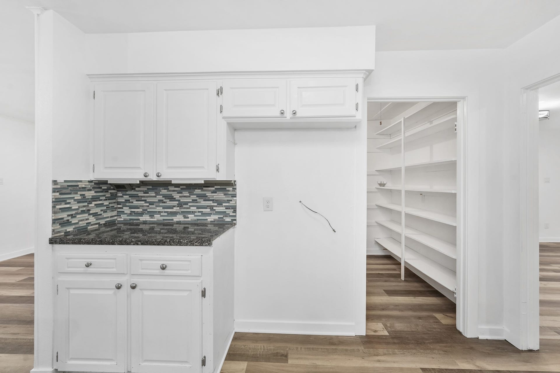 5127 W Bellfort Avenue, Houston, TX 77035