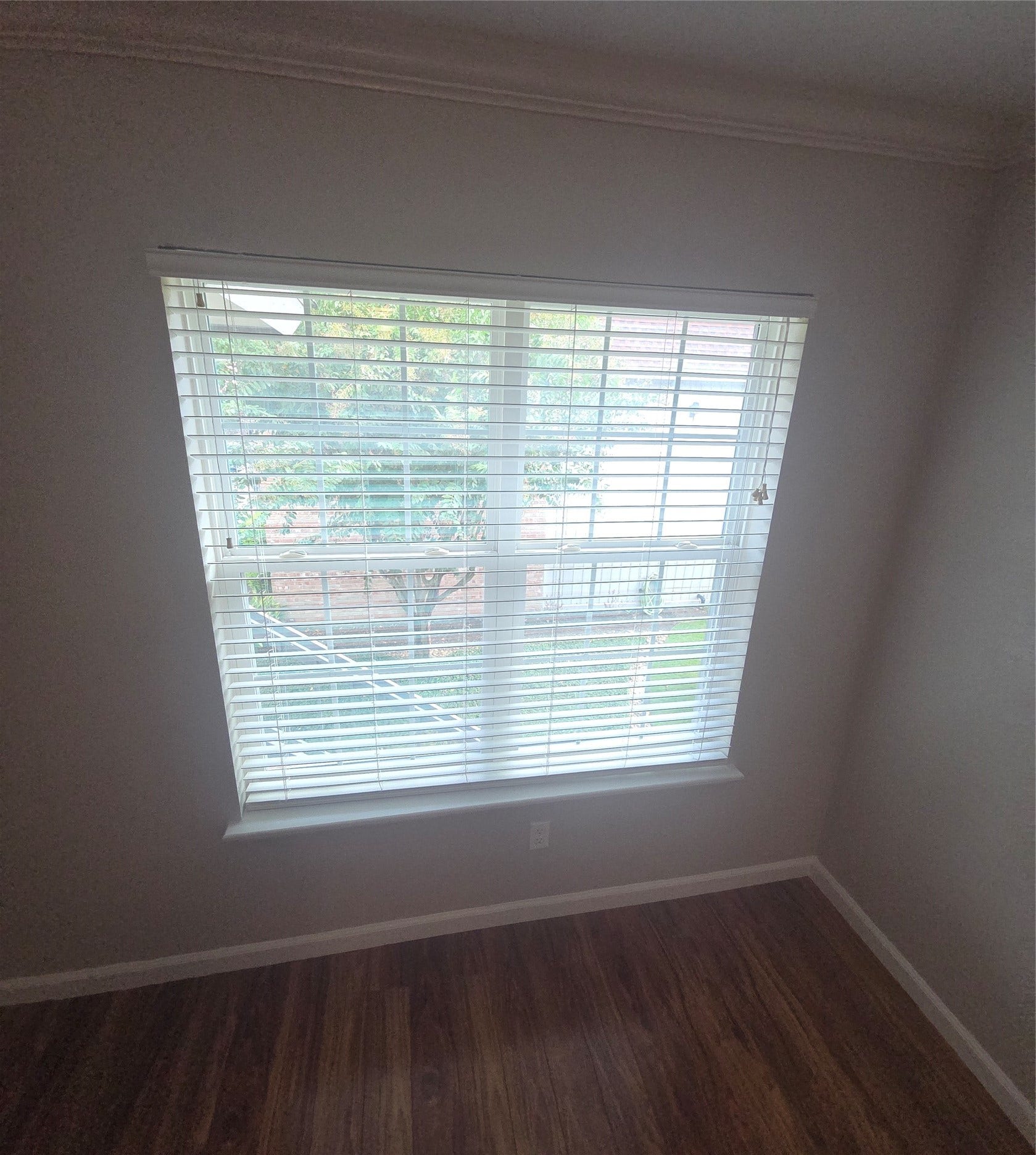 2350 Bering Drive, Houston, TX 77057 2350 Bering Drive, Houston, TX 77057
