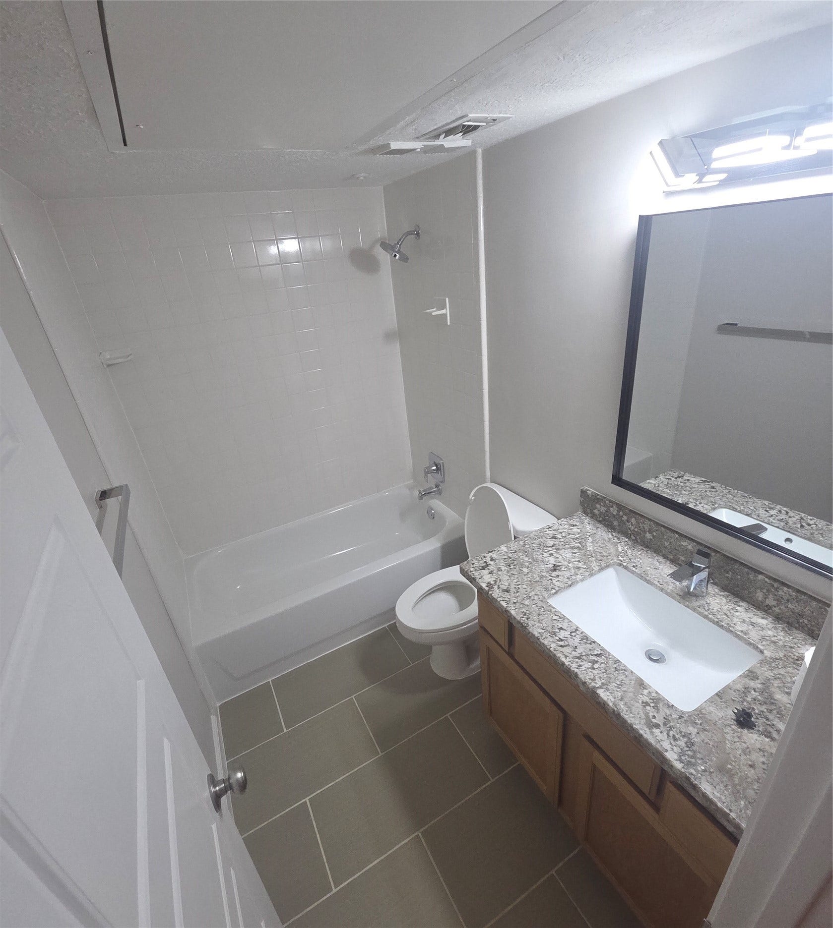 2350 Bering Drive, Houston, TX 77057 2350 Bering Drive, Houston, TX 77057