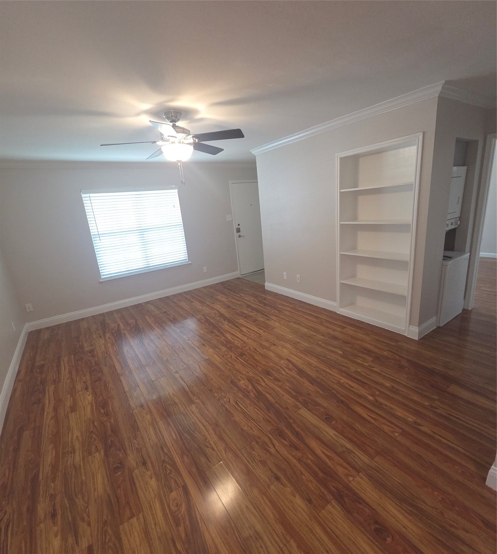 2350 Bering Drive, Houston, TX 77057 2350 Bering Drive, Houston, TX 77057