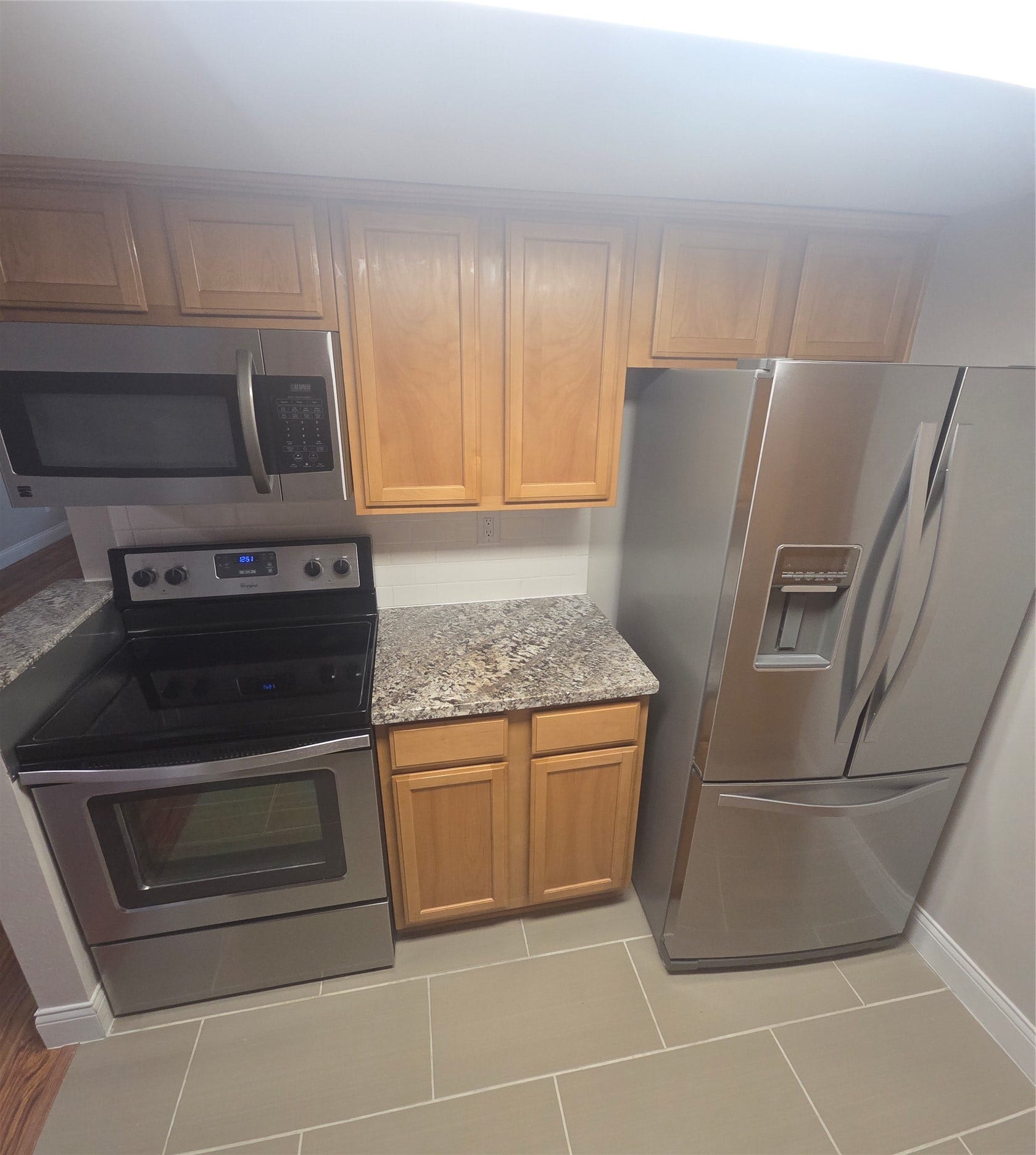 2350 Bering Drive, Houston, TX 77057 2350 Bering Drive, Houston, TX 77057