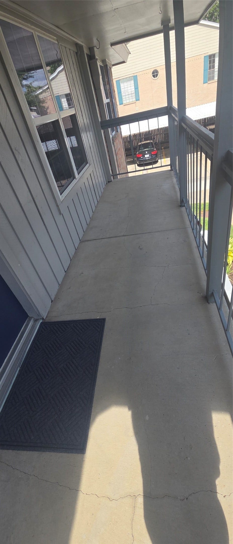 2350 Bering Drive, Houston, TX 77057 2350 Bering Drive, Houston, TX 77057