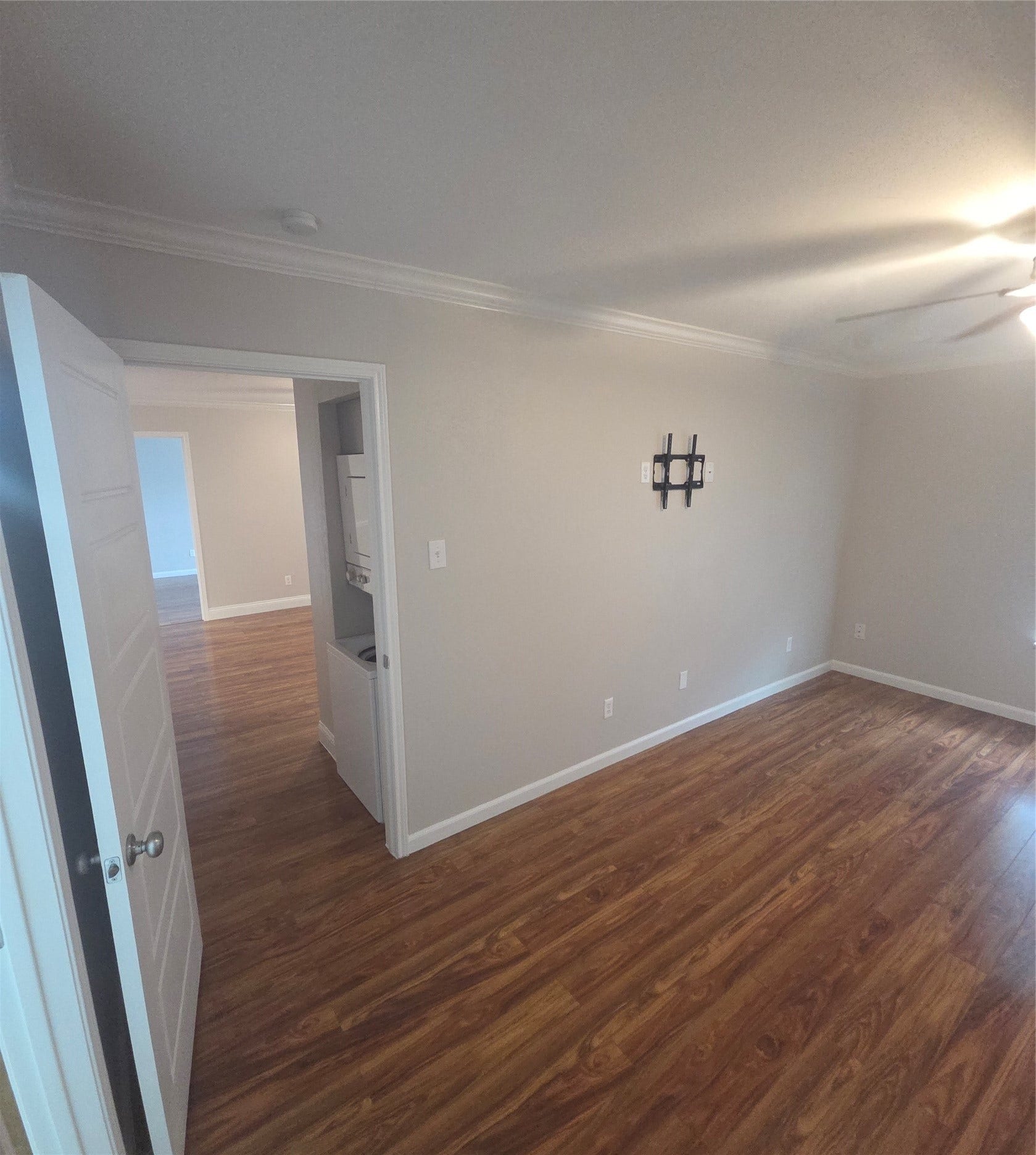 2350 Bering Drive, Houston, TX 77057 2350 Bering Drive, Houston, TX 77057