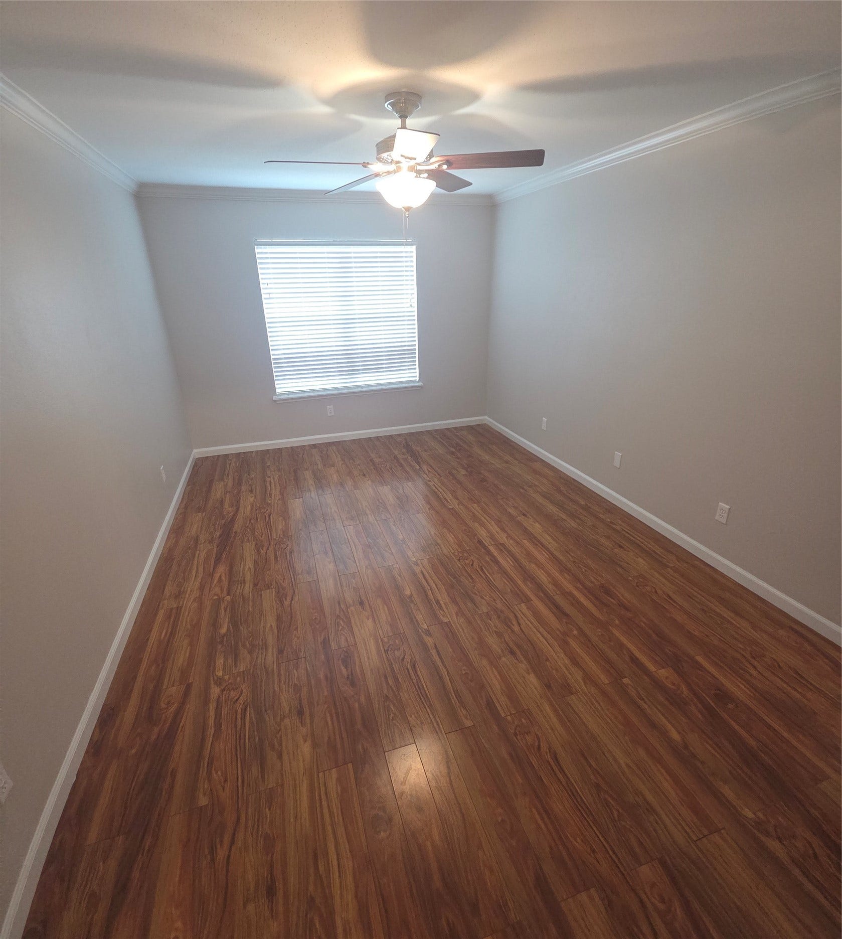 2350 Bering Drive, Houston, TX 77057 2350 Bering Drive, Houston, TX 77057