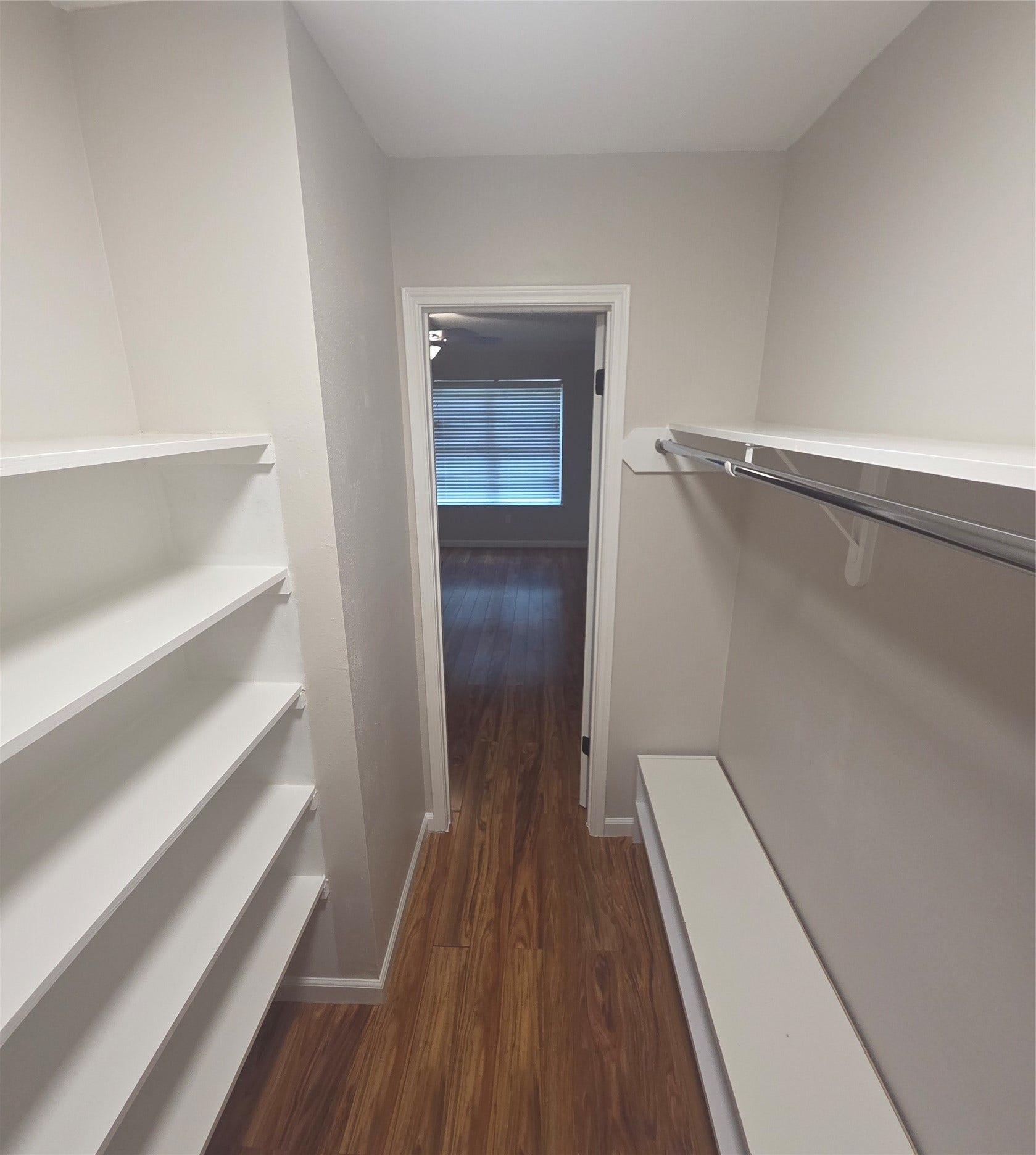 2350 Bering Drive, Houston, TX 77057 2350 Bering Drive, Houston, TX 77057