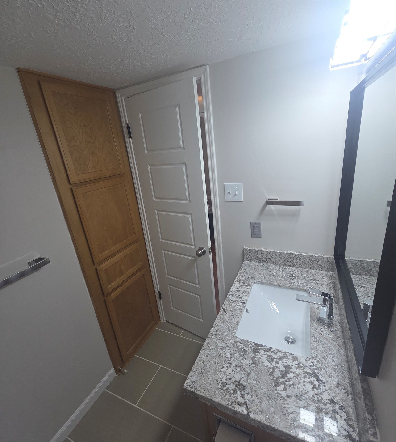 2350 Bering Drive, Houston, TX 77057 2350 Bering Drive, Houston, TX 77057