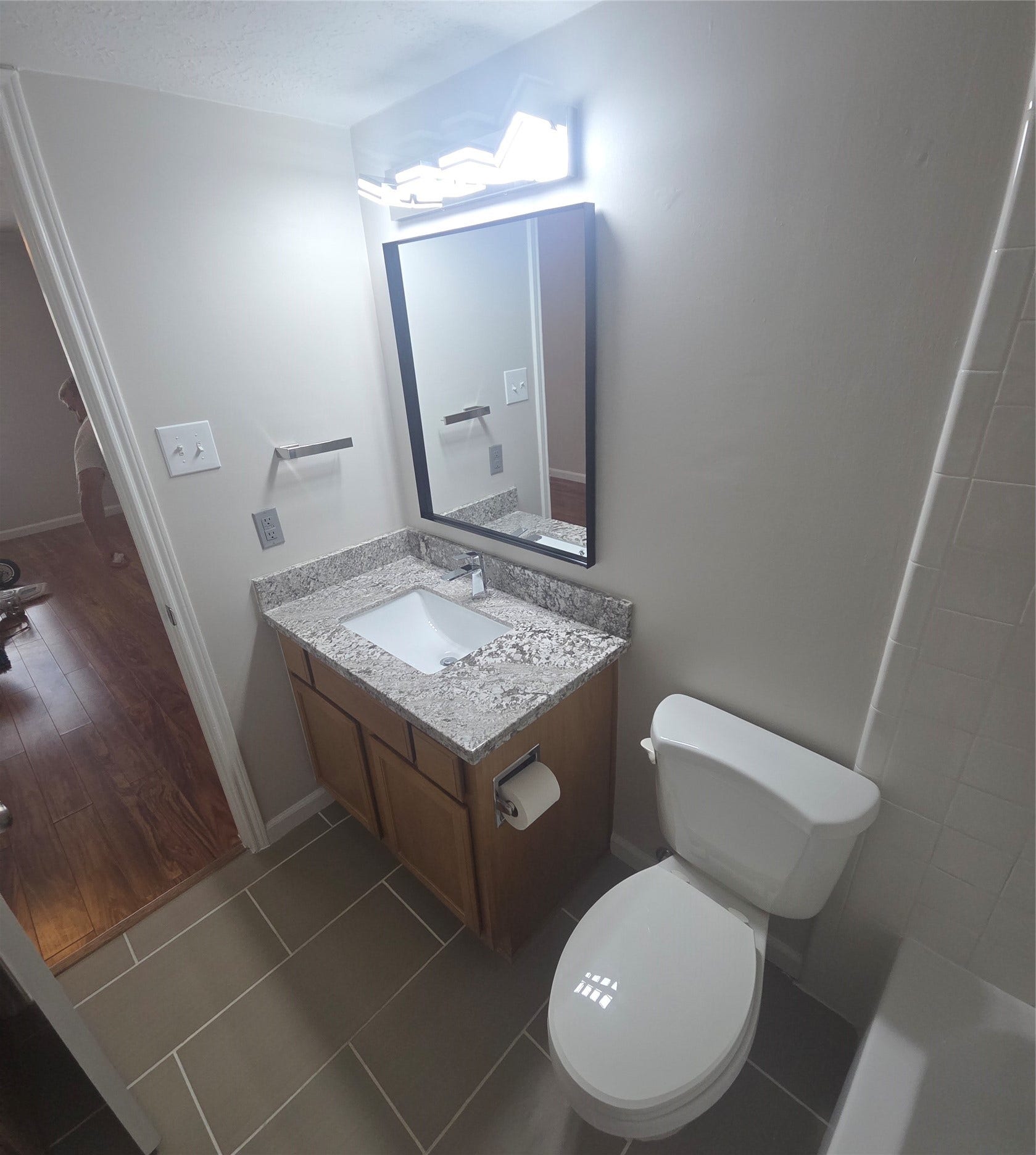 2350 Bering Drive, Houston, TX 77057 2350 Bering Drive, Houston, TX 77057
