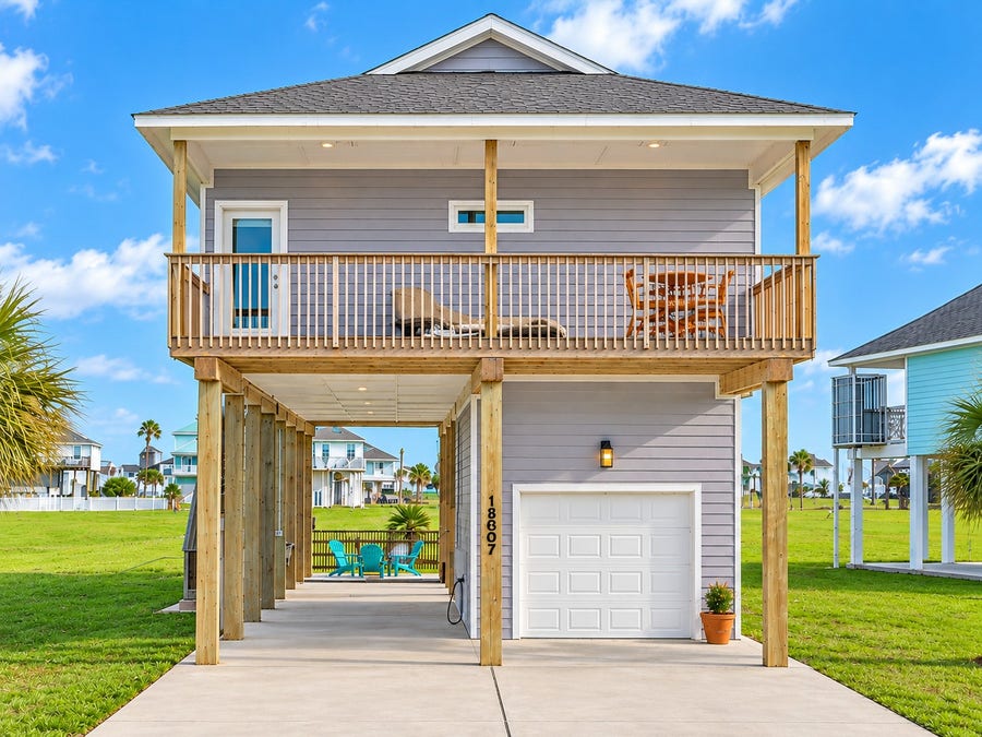 Property photo for 18607 Warrior Road, Galveston, TX