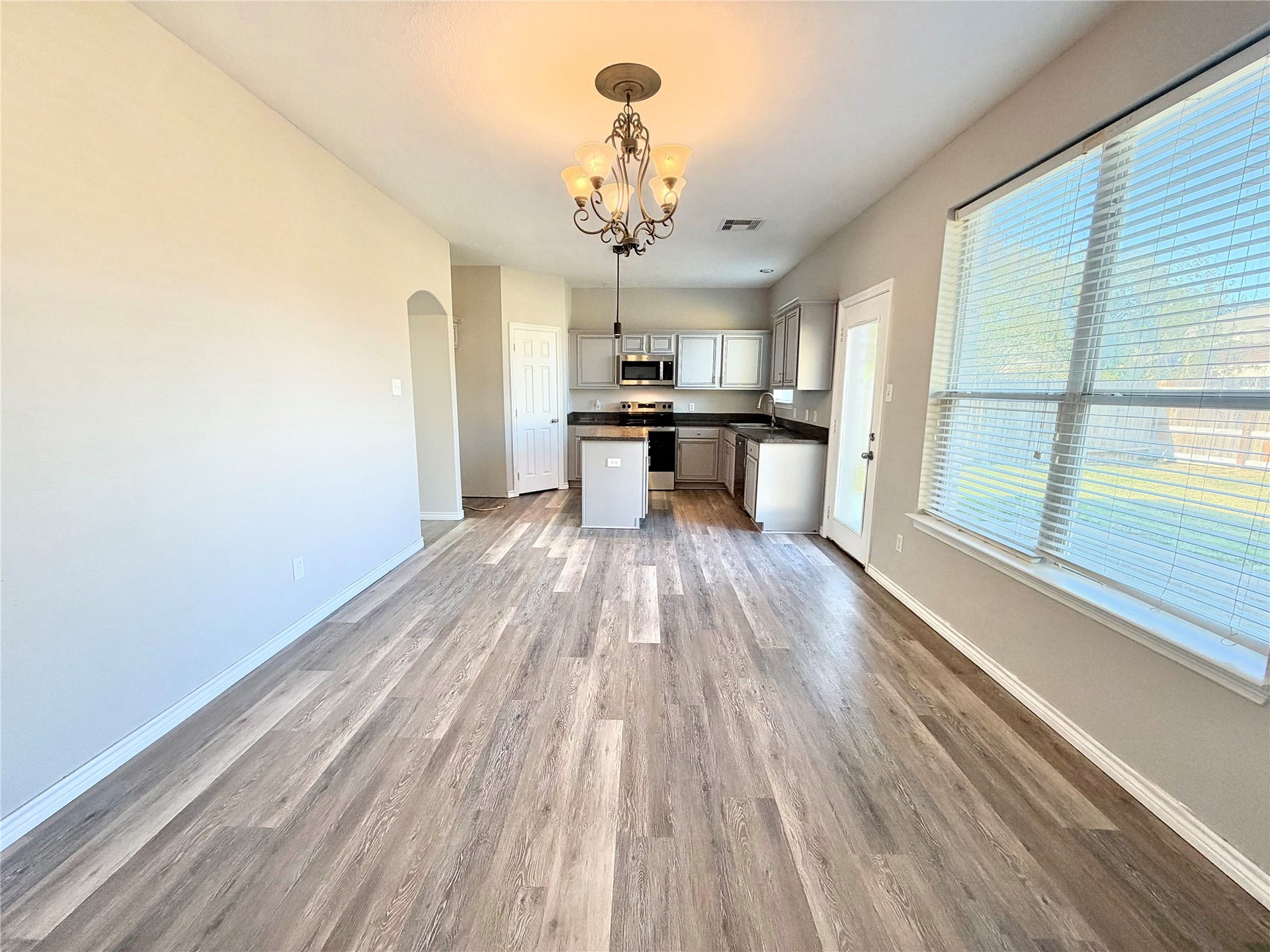 7818 Red Oak Lane, Texas City, TX 77591 7818 Red Oak Lane, Texas City, TX 77591