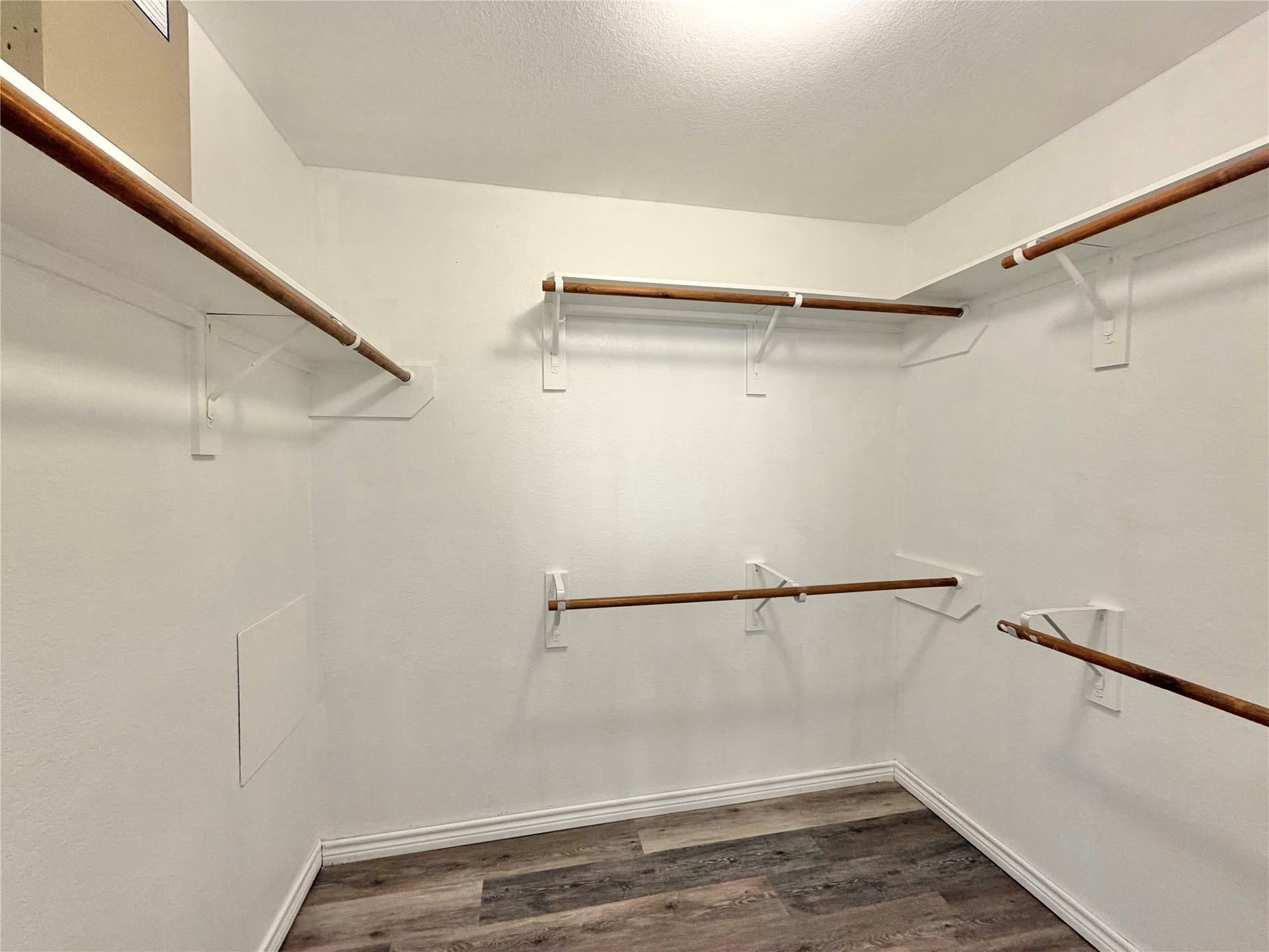 7818 Red Oak Lane, Texas City, TX 77591 Great walk-in Closet, of course