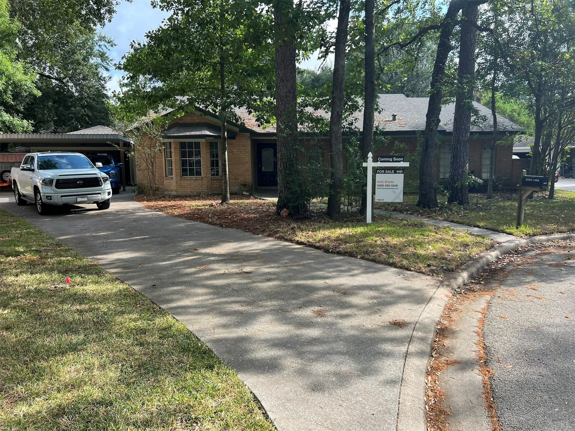 Great remodel on 1/4 acre in Oak Ridge!