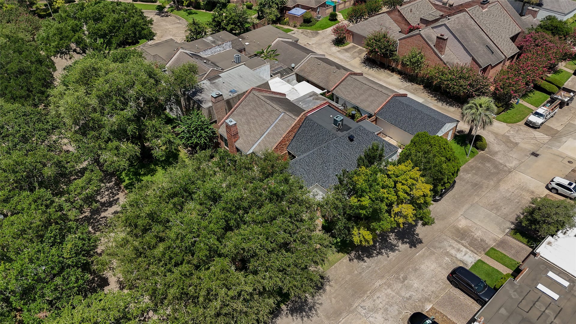 444 E Fair Harbor Lane, Houston, TX 77079 444 E Fair Harbor Lane, Houston, TX 77079