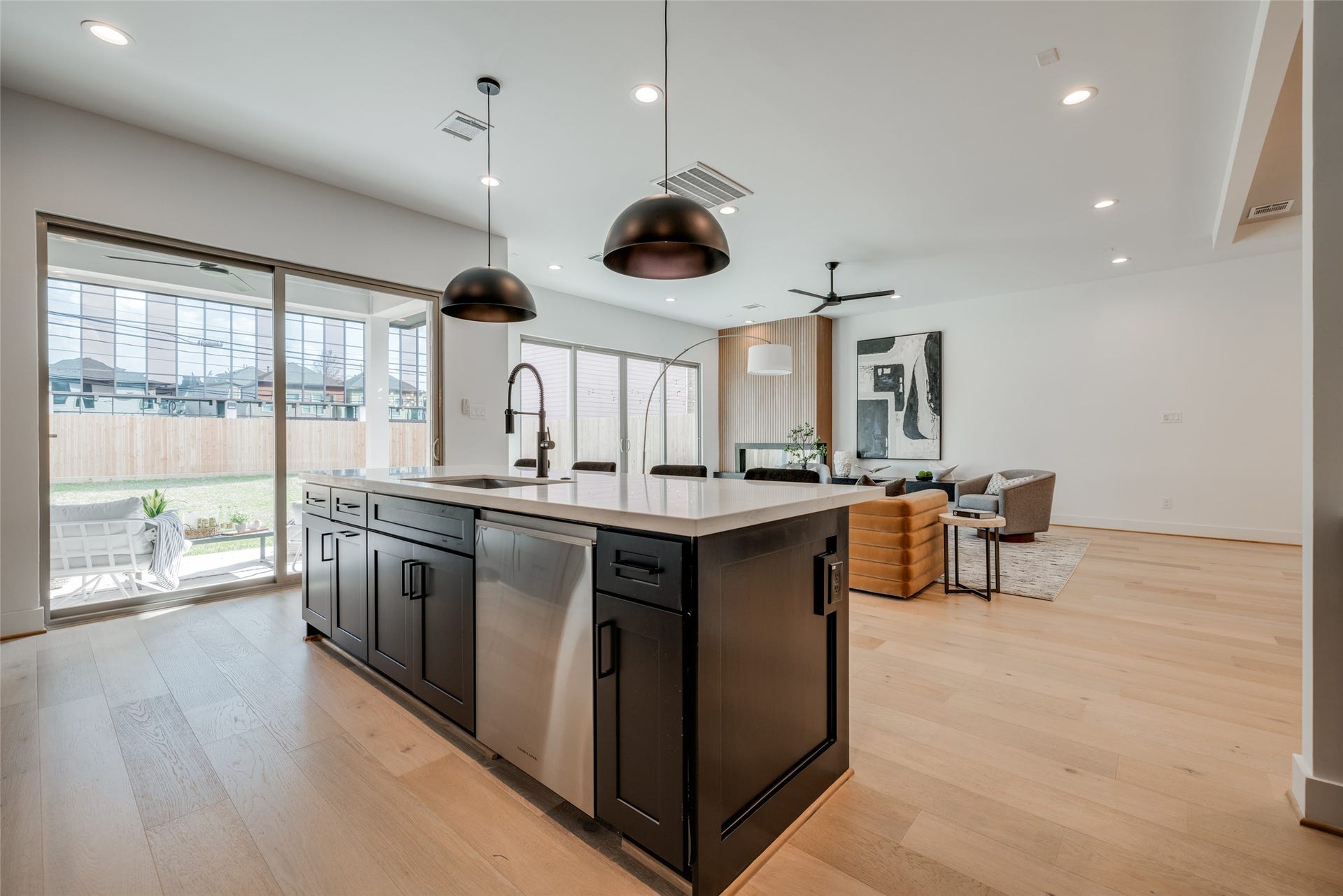 1907 SUL ROSS Street, Houston, TX 77098 * Est Compl 04/30/2027 *
* ASK ABOUT CUSTOMIZATION OPTIONS DURING CONSTRUCTION ONLY
* MAZZARINO MODEL HOME
* PHOTOS MAY SHOW A SIMILAR FLOOR PLAN AND/OR UPGRADED/ALTERNATIVE FINISHES
* Please use these photos as a guide
* THIS IS AN ACTIVE CONSTRUCTION SITE, BUYERS MUST REQUEST APPOINTMENT TO BE ON PREMISE AT ALL TIMES.