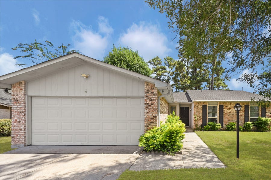 Property photo for 2819 Killdeer Lane, Humble, TX