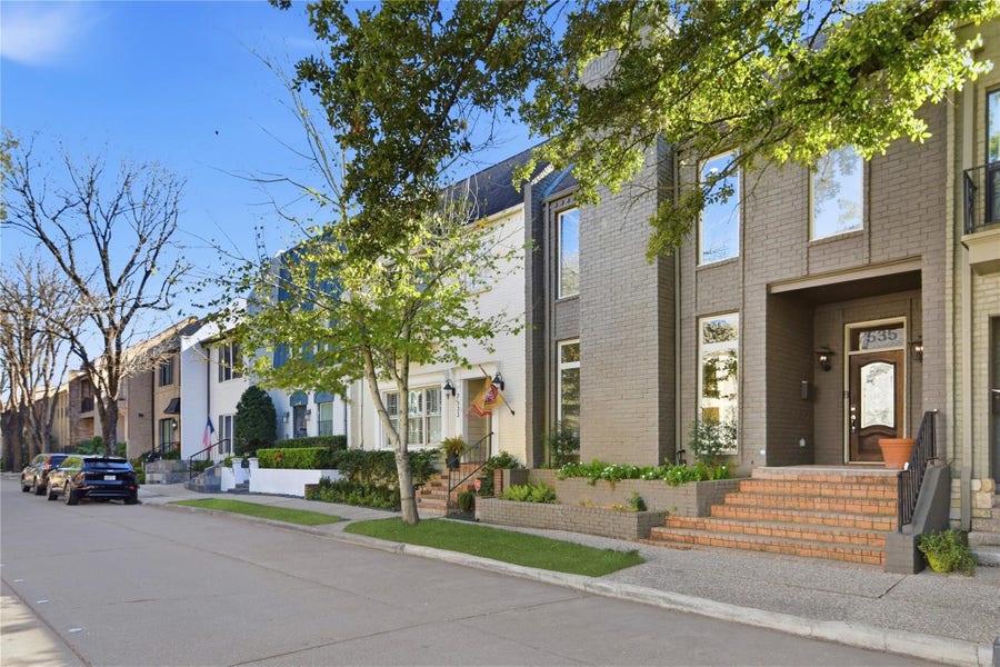Property photo for 7535 Olympia Drive, Houston, TX