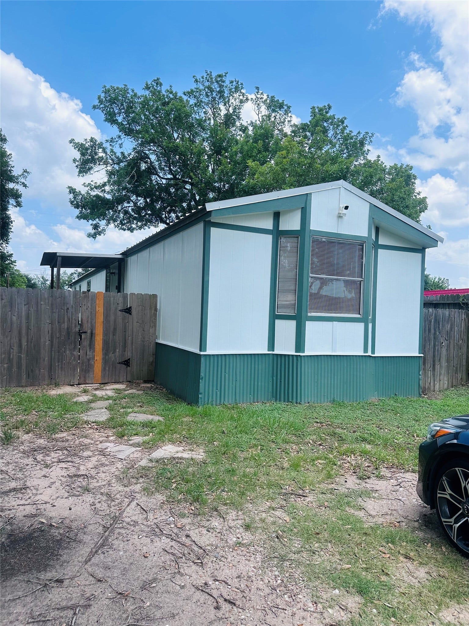 420 10th Street, Hempstead, TX 77445
