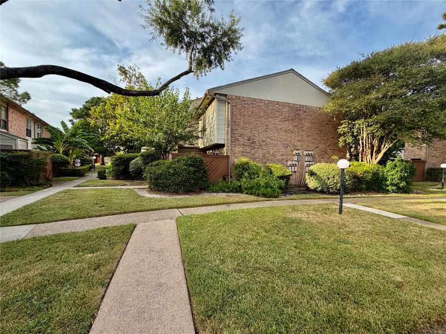 Property photo for 8801 Hammerly Boulevard, #1505, Houston, TX