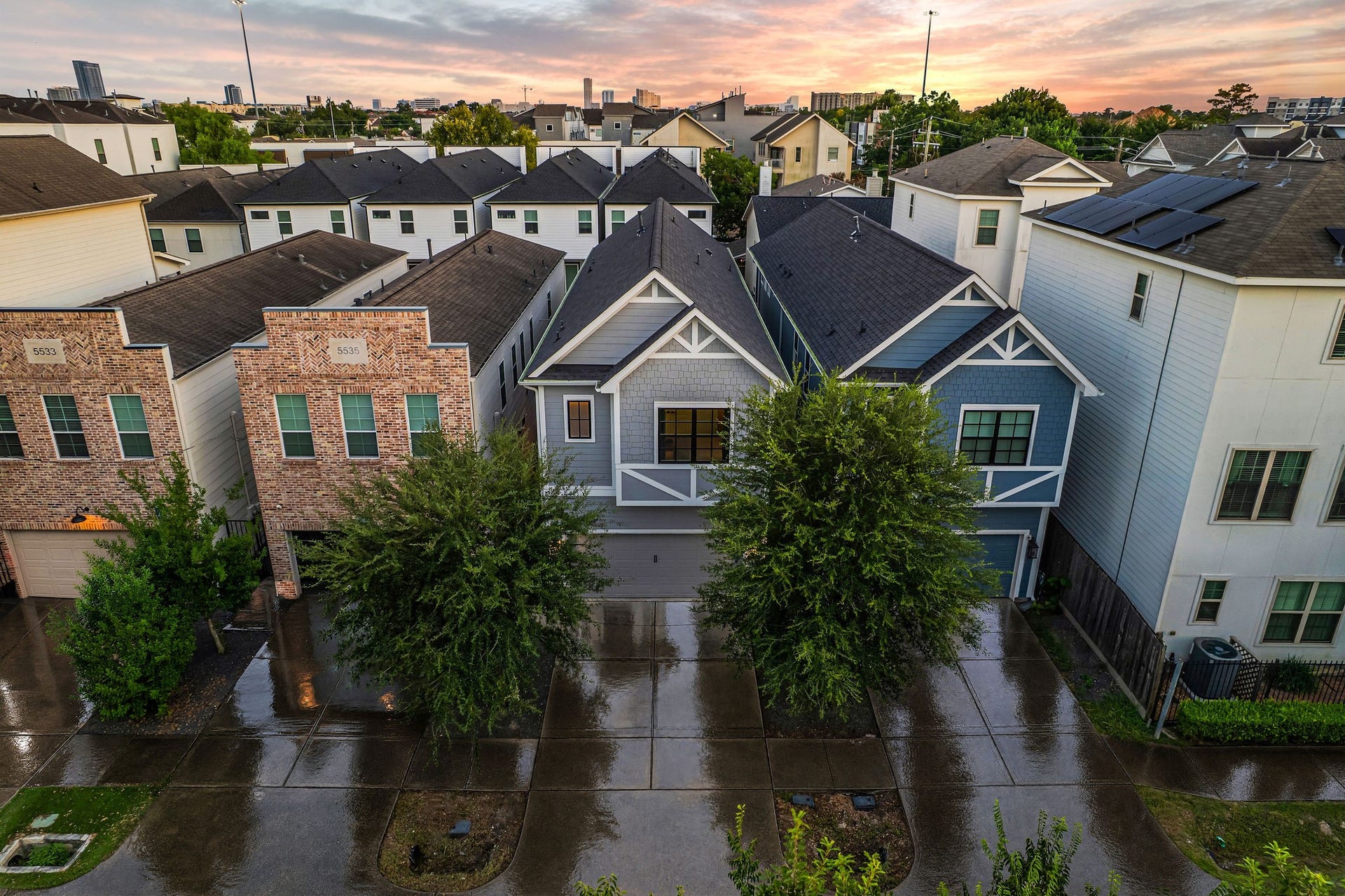 5537 Petty Street, Houston, TX 77007 5537 Petty Street, Houston, TX 77007