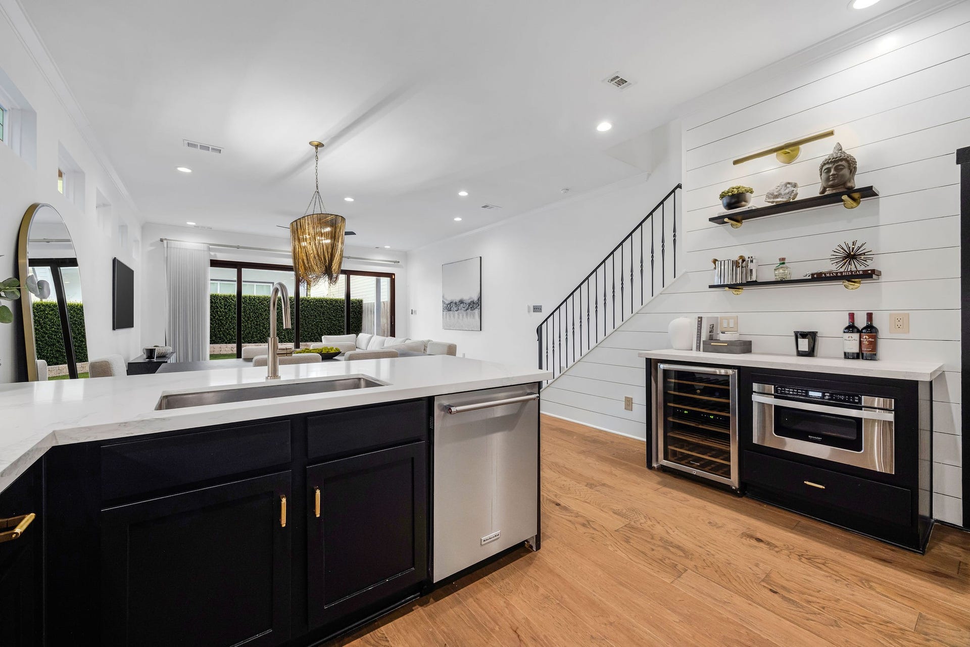 5537 Petty Street, Houston, TX 77007 5537 Petty Street, Houston, TX 77007