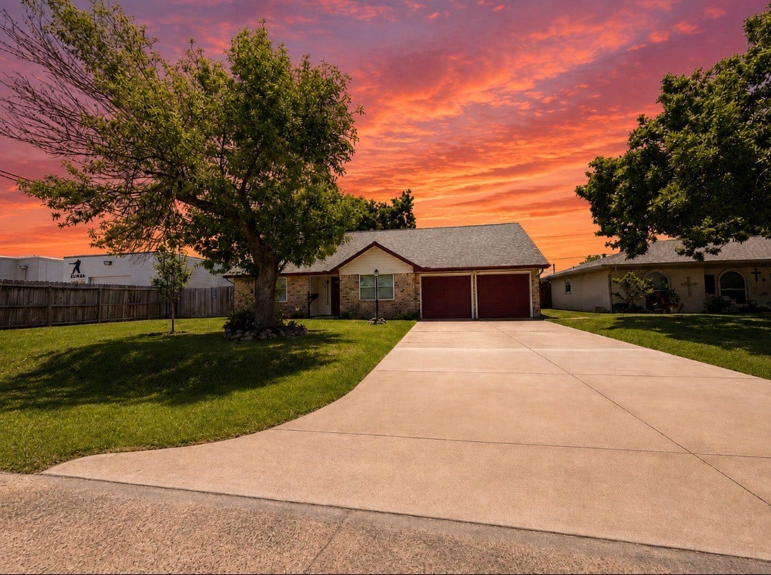 2818 Spa Drive, Deer Park, TX 77536 2818 Spa Drive, Deer Park, TX 77536