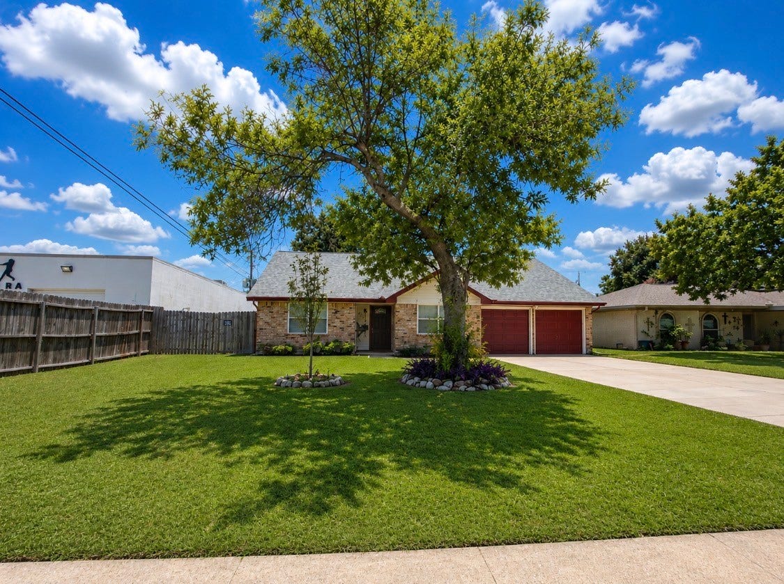 2818 Spa Drive, Deer Park, TX 77536 2818 Spa Drive, Deer Park, TX 77536