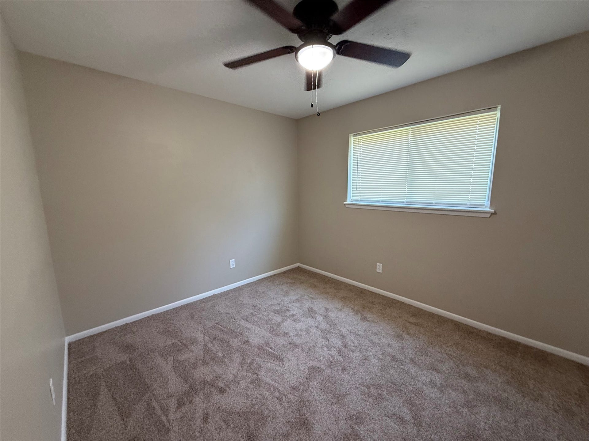 2818 Spa Drive, Deer Park, TX 77536 Bedroom