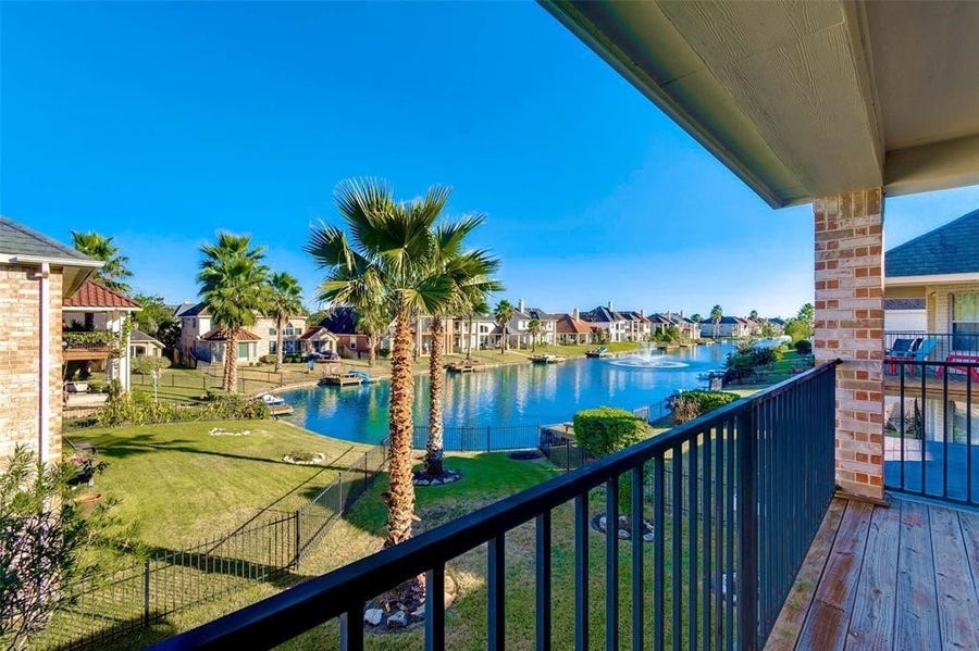 Property photo for 14207 Hawkesbury Court, Sugar Land, TX