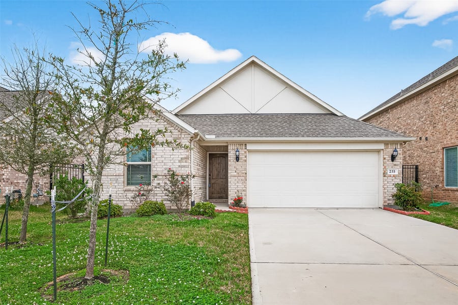 Property photo for 233 bonita beach Drive, Katy, TX