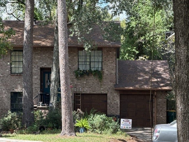 995 N Red Cedar Circle, The Woodlands, TX 77380 995 N Red Cedar Circle, The Woodlands, TX 77380
