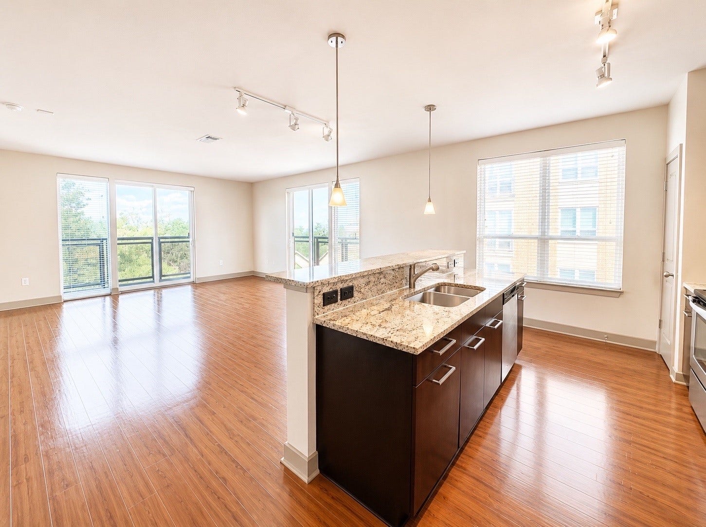 1340 W Gray Street, #272-P8, Houston, TX 77019 1340 W Gray Street, #272-P8, Houston, TX 77019