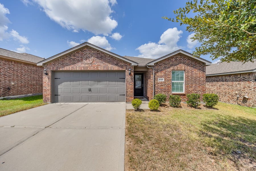 Property photo for 21315 Crimson Orchard Drive, Hockley, TX