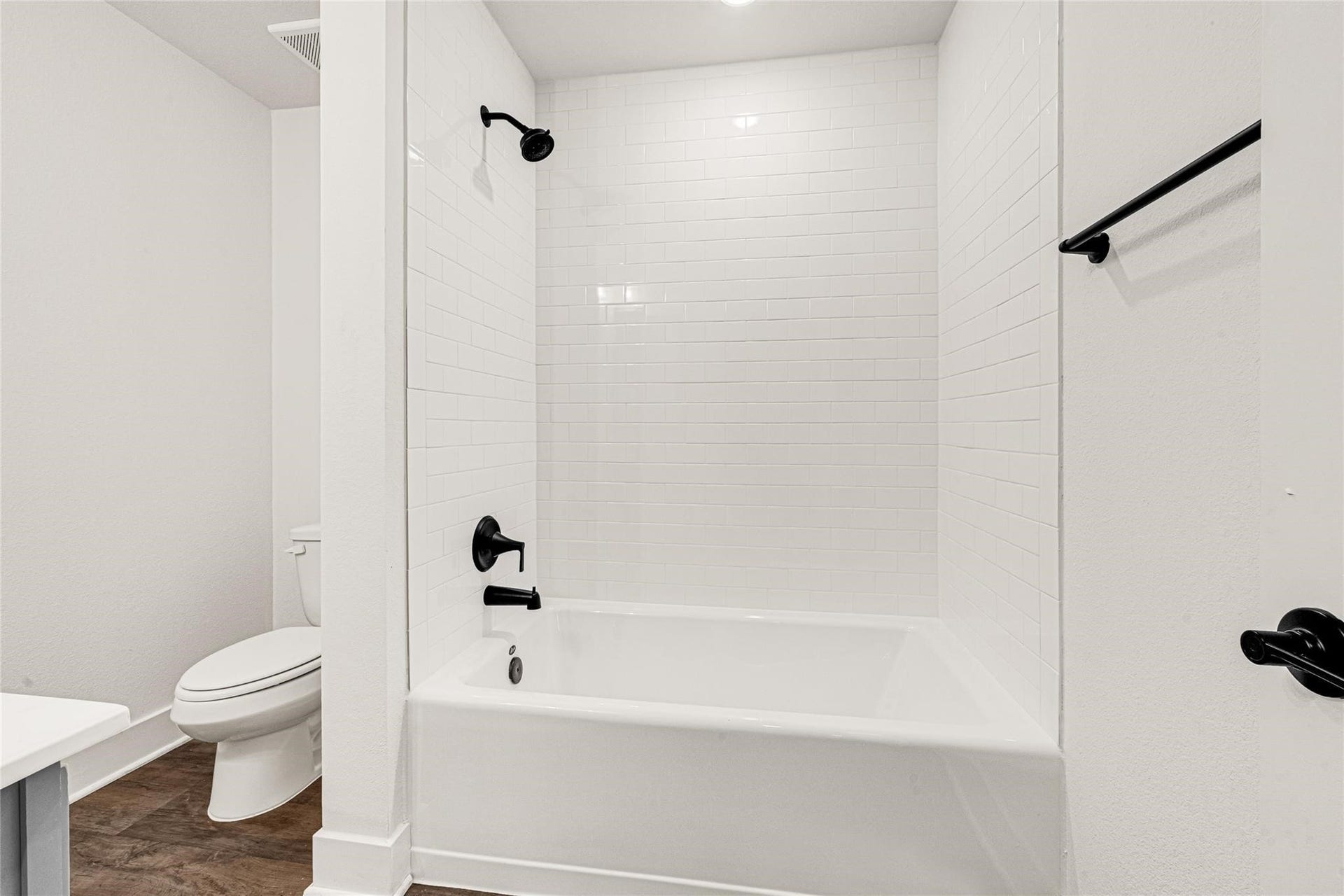 4410 W Bayou Maison Circle, Dickinson, TX 77539 4410 W Bayou Maison Circle, Dickinson, TX 77539