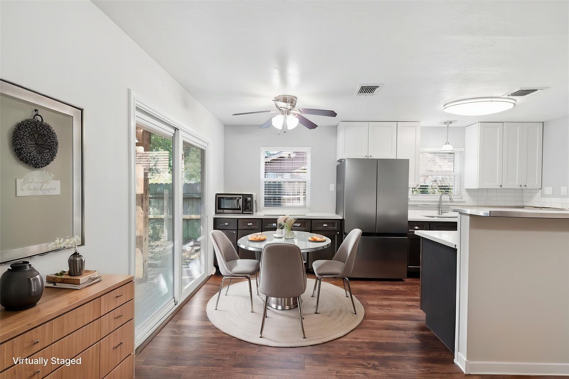 5208 Cunningham Drive, Pearland, TX 77581 VIRTUALLY STAGED